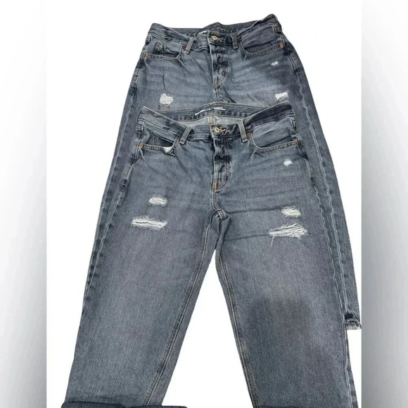 3 Pair of Old Navy Slouchy Taper Jeans - size 6 - Picture 2 of 3